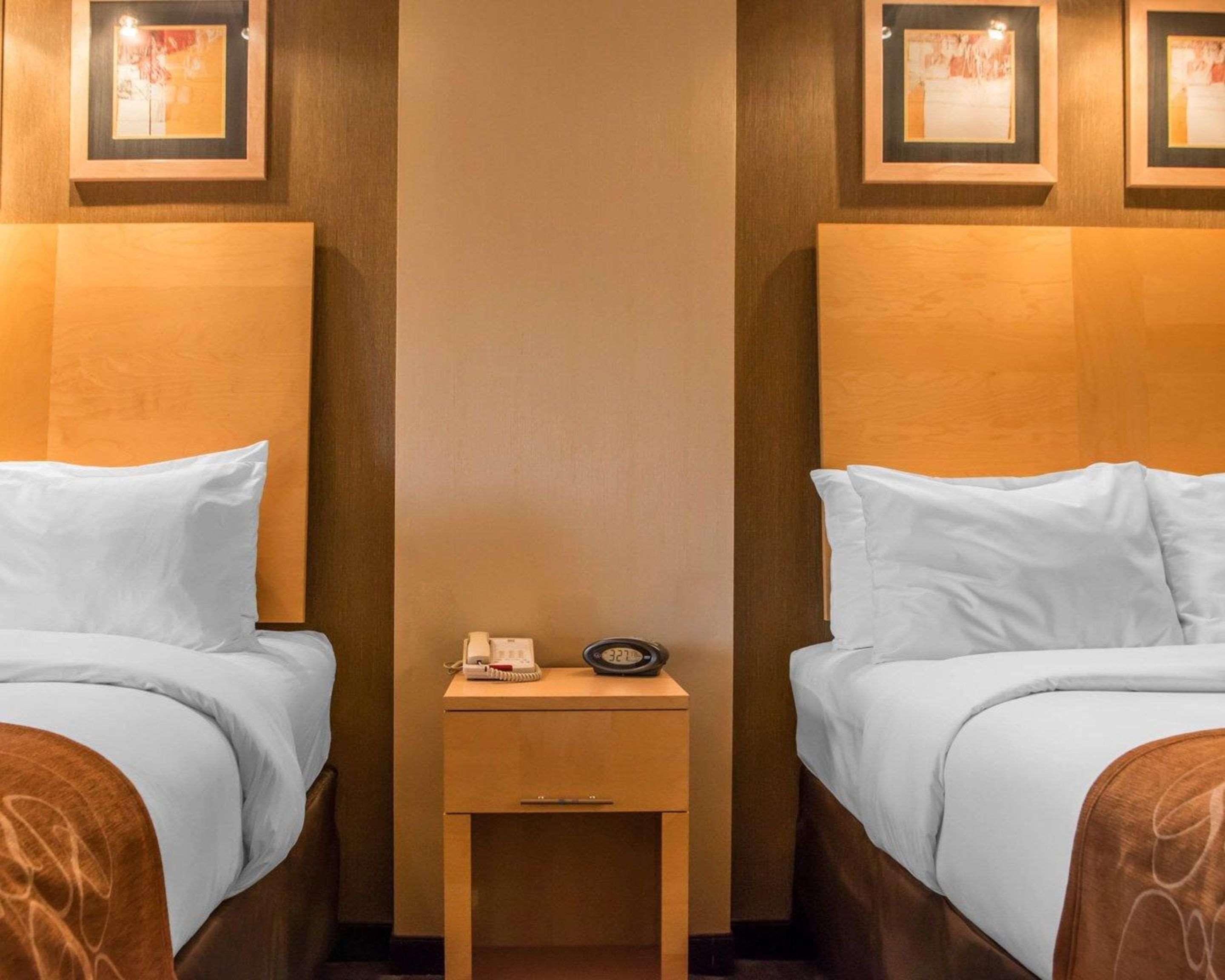 Comfort Suites Монровил Екстериор снимка