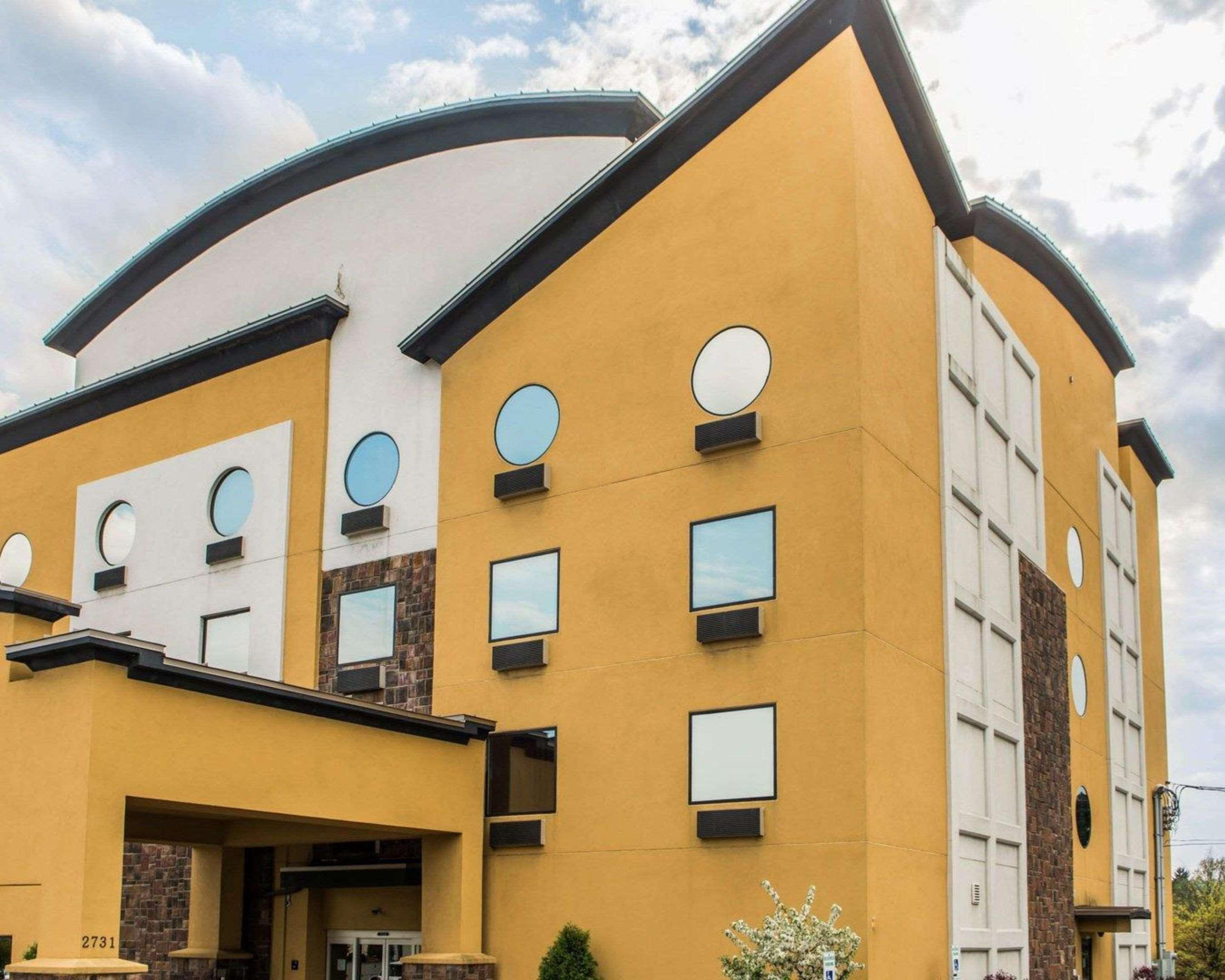 Comfort Suites Монровил Екстериор снимка