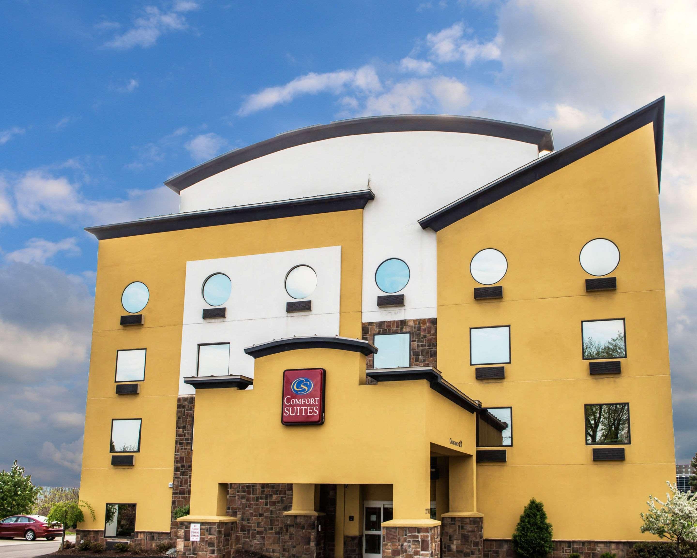 Comfort Suites Монровил Екстериор снимка