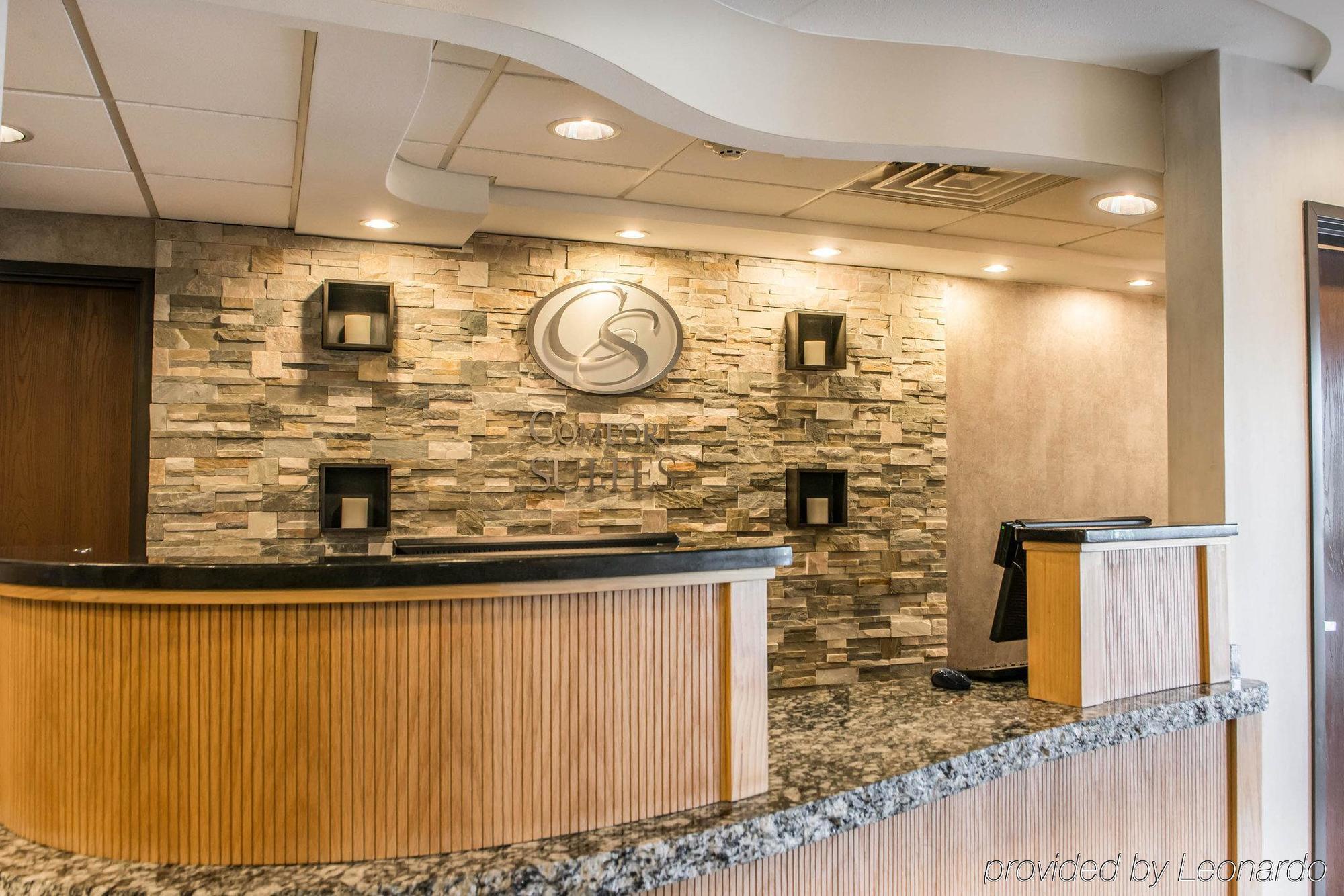 Comfort Suites Монровил Екстериор снимка